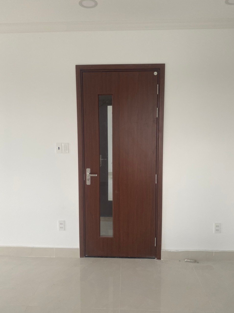 những đặc điểm nổi bậc về cửa nhựa composite