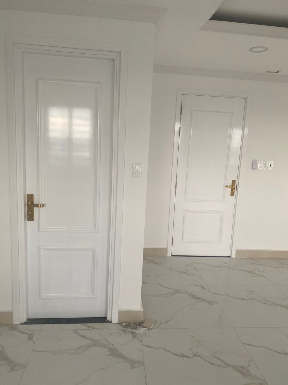 giá cửa nhựa composite  phòng ngủ 2023 mới nhất