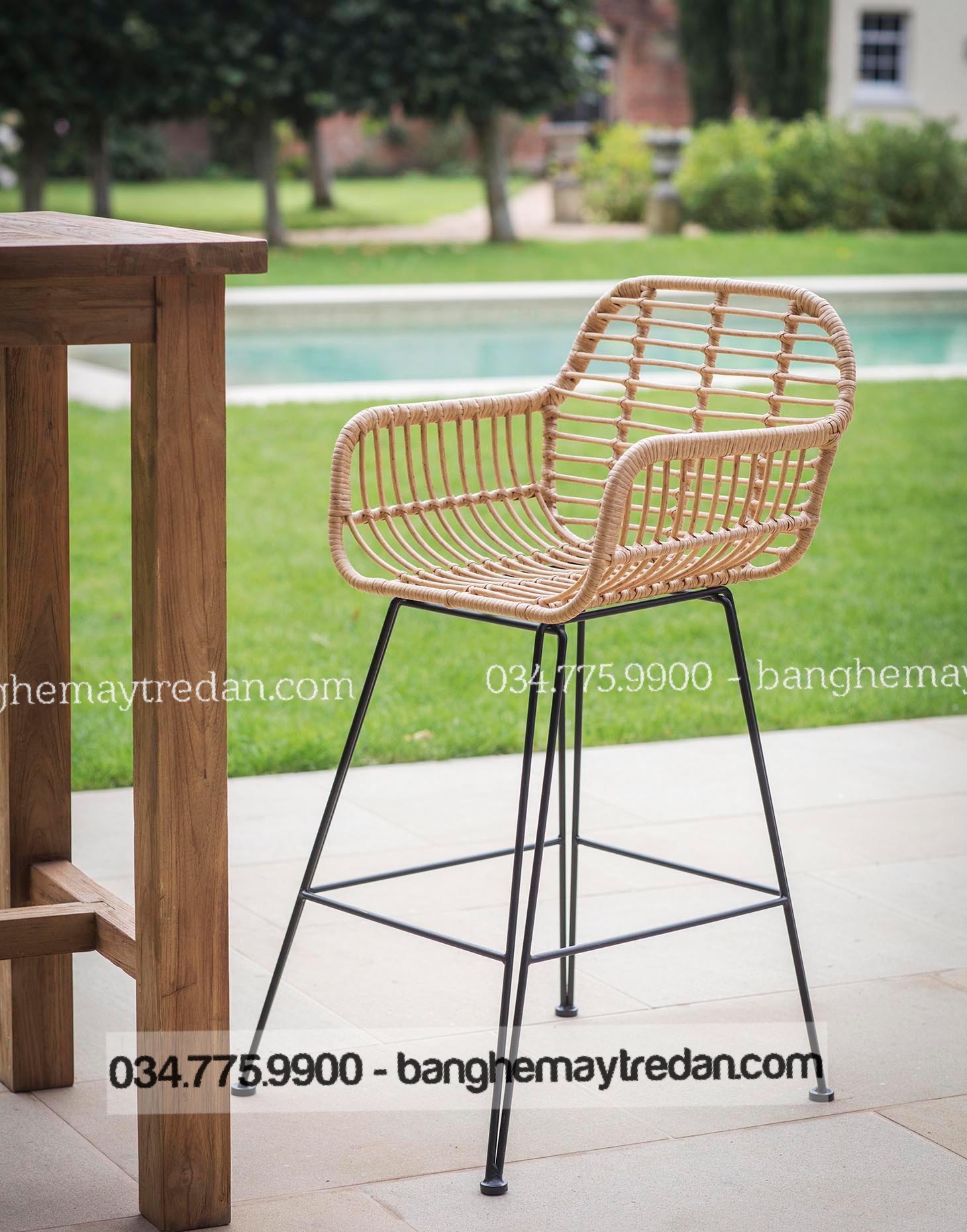 Ghế quầy bar nhựa giả mây cho sảnh lounge sang trọng