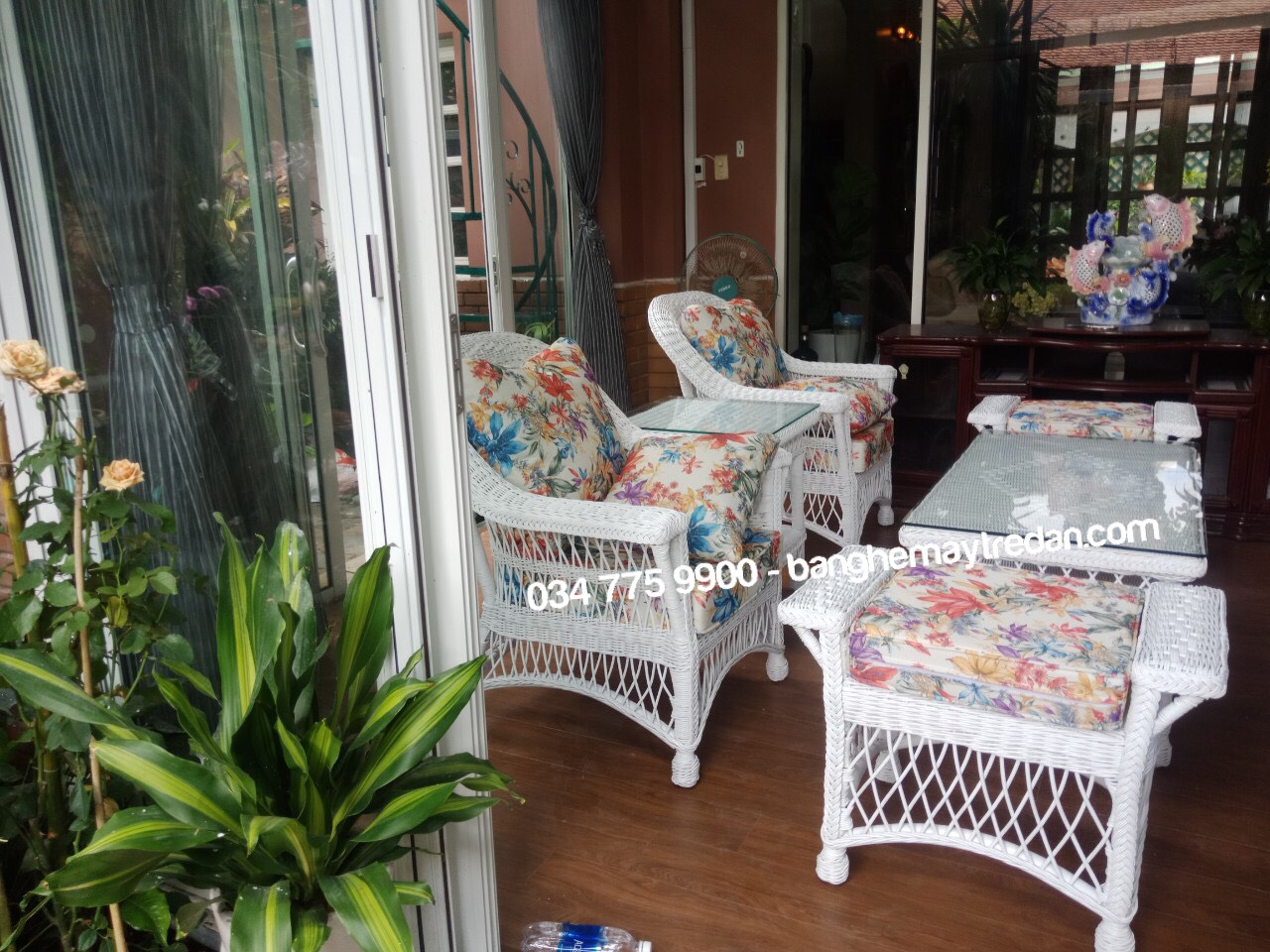 Sofa mây tự nhiên kiểu cổ điển - Mây Tre Lục Bình