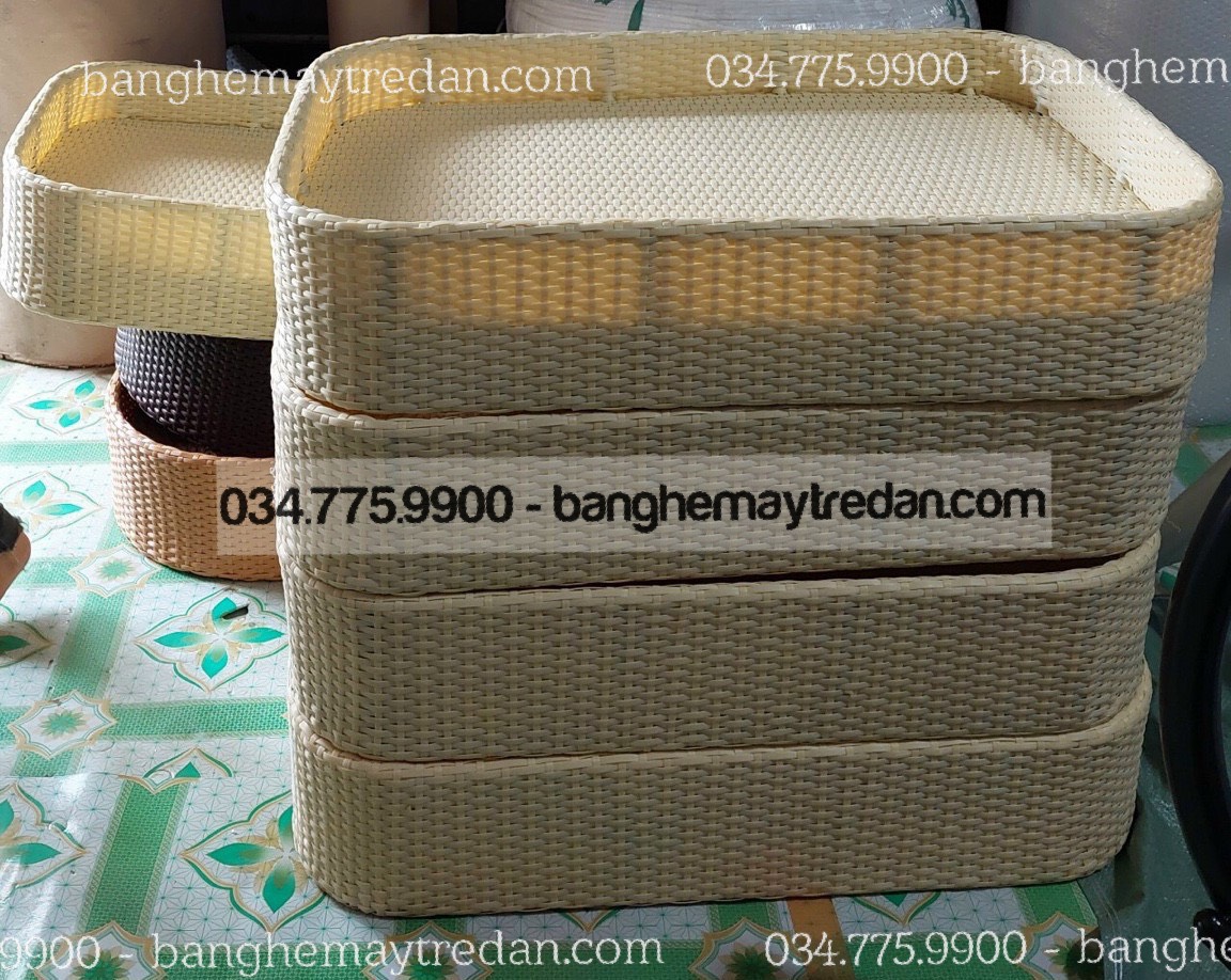Khay nổi nhựa đan để đồ ăn hồ bơi - Bàn ghế mây tre đan