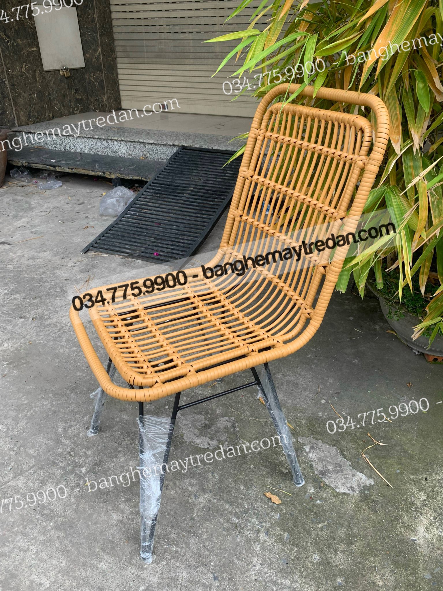 Ghế nhựa giả mây nhỏ gọn - Mây Tre Lục Bình