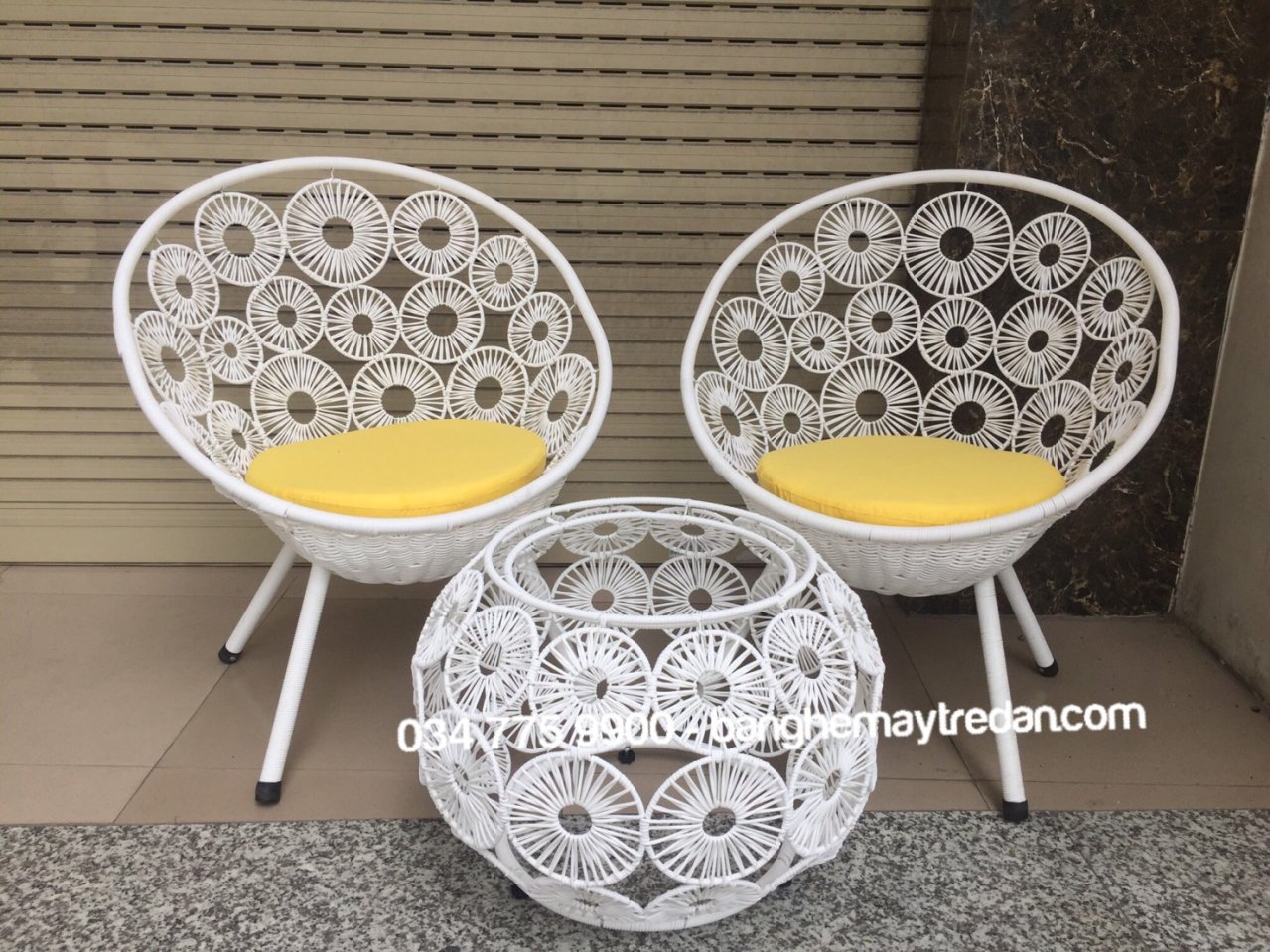 Ghế nhựa giả mây nhỏ gọn - Mây Tre Lục Bình