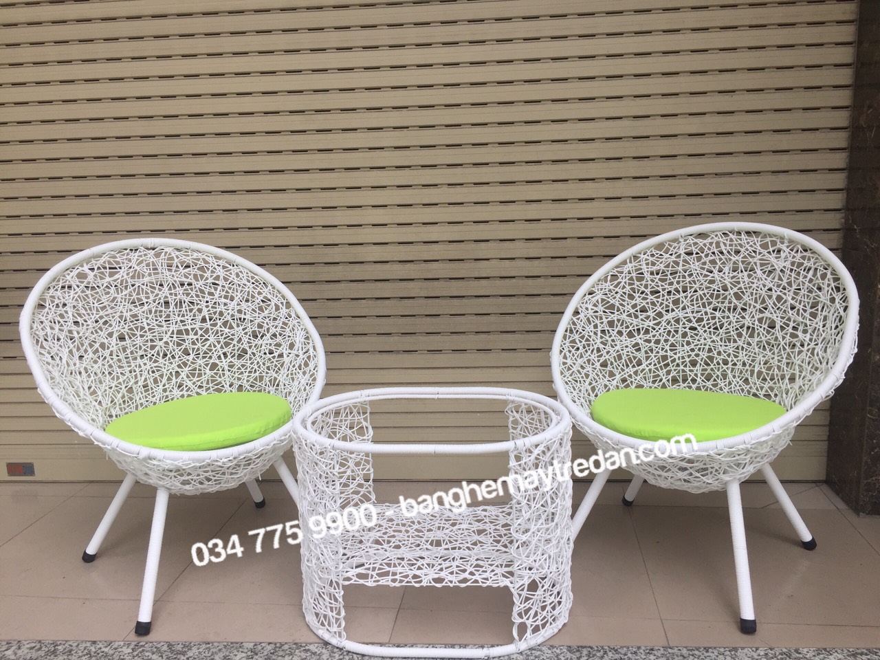 Ghế nhựa đan rối tổ chim độc đáo trang trí ban công, sân vườn