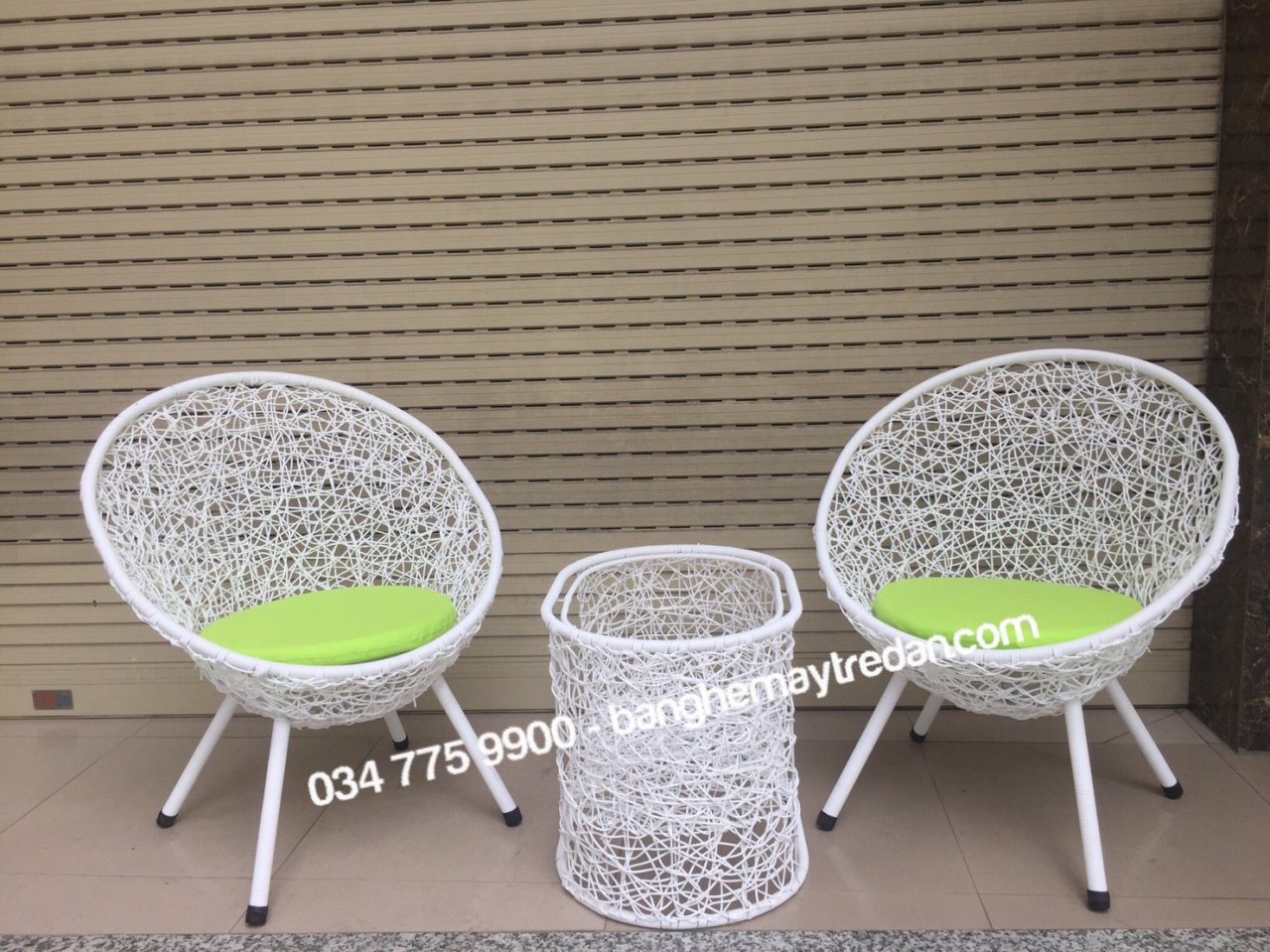 Ghế nhựa đan rối tổ chim độc đáo trang trí ban công, sân vườn
