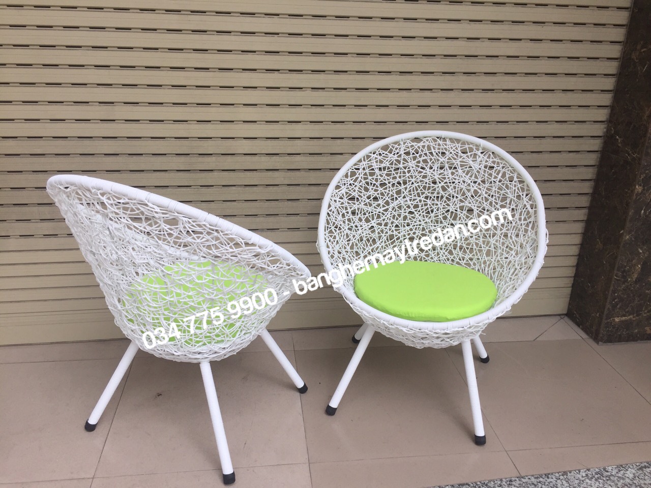 Ghế nhựa đan rối tổ chim độc đáo trang trí ban công, sân vườn