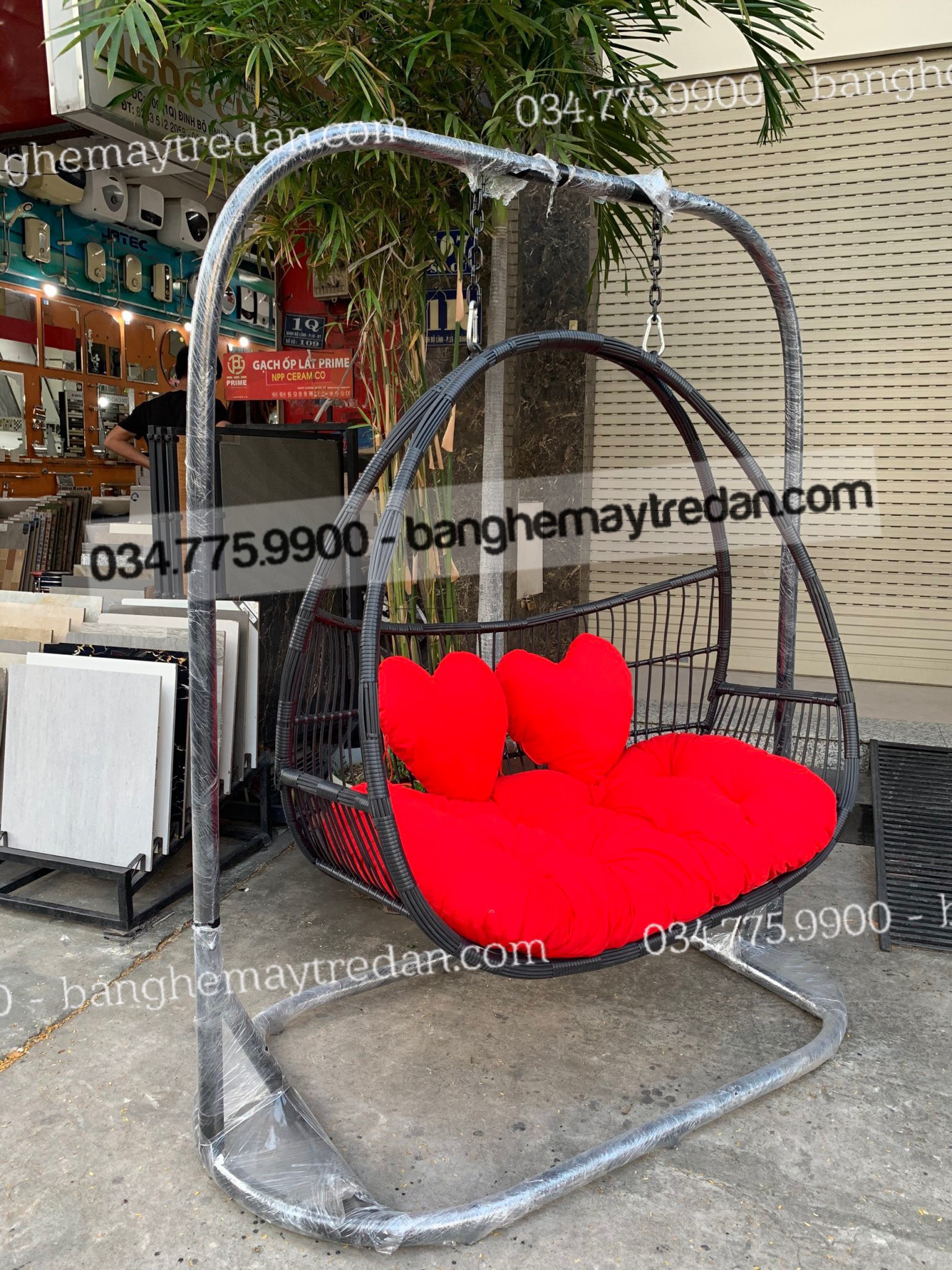 Ghế đu treo nhựa giả mây loại đôi màu đen