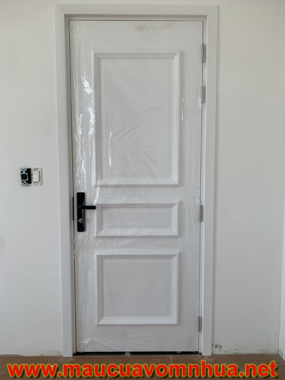 Ưu nhược điểm cửa nhựa Composite chính hãng KingDoor