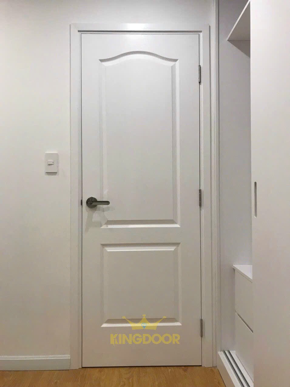 Cửa gỗ công nghiệp KingDoor / cửa phòng ngủ cao cấp