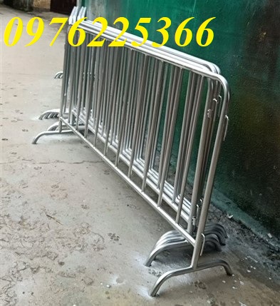 Hàng rào di động thép không gỉ,hàng rào di động khổ 1m x 1,5m