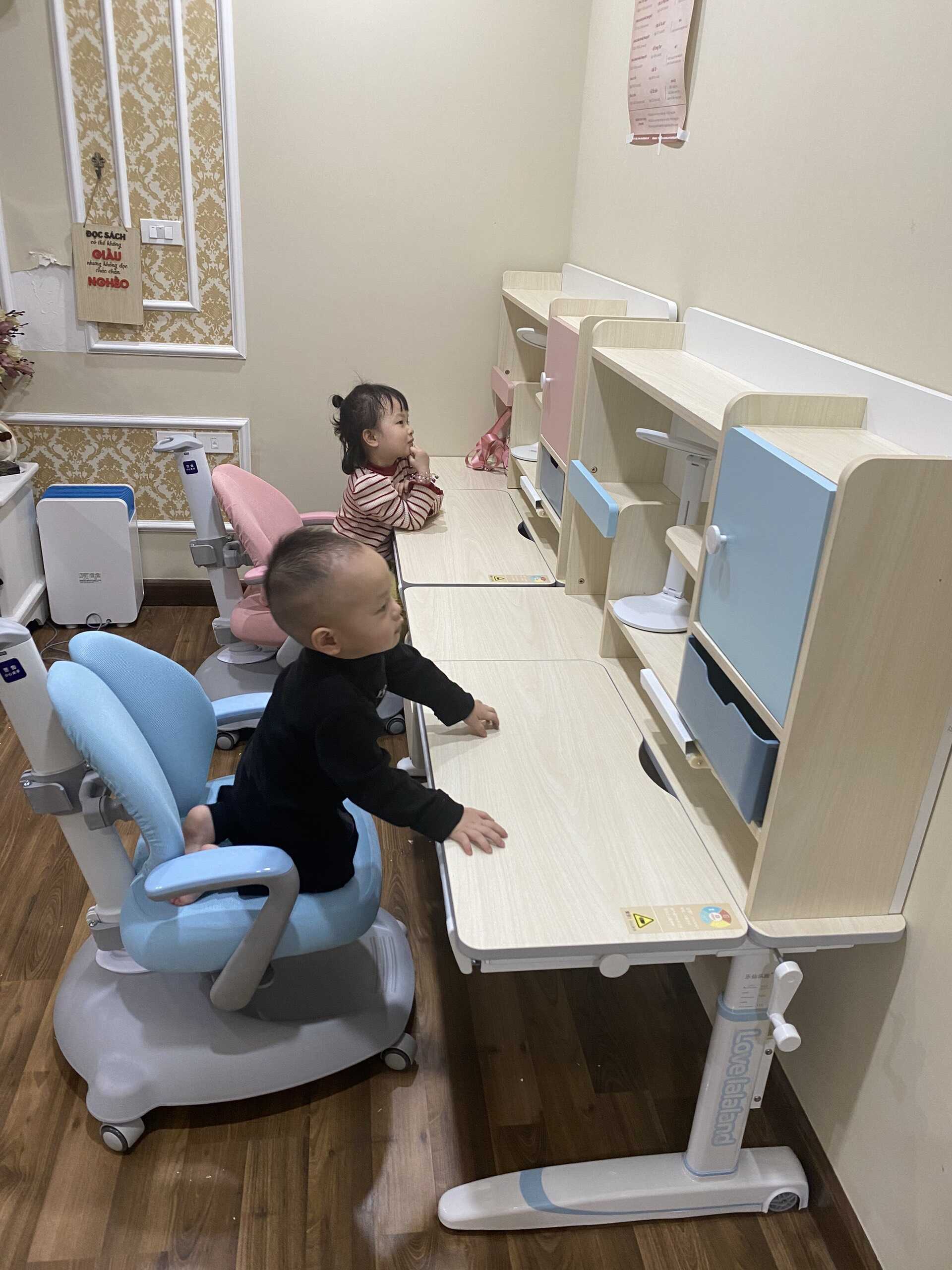 Bàn học thông minh chống gù chống cận chính hãng N3 IK KIDS