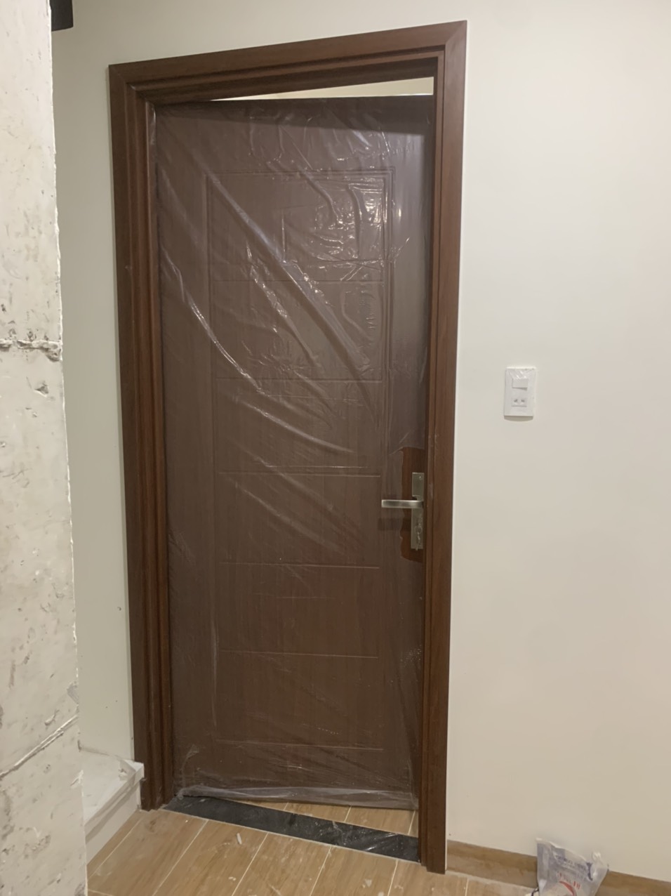 Cửa nhựa Composite tại Gò Vấp - Báo giá trọn gói