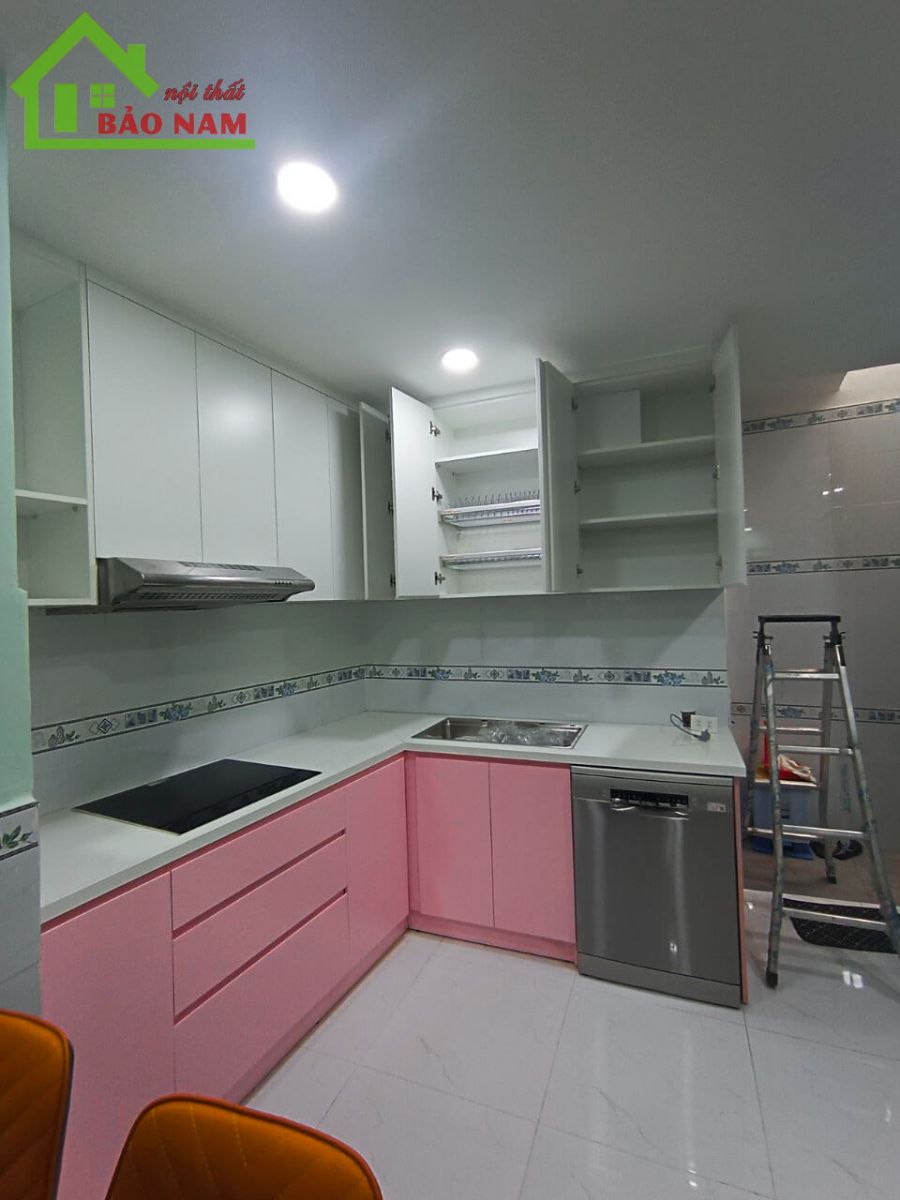 Tủ bếp chữ L đẹp hiện đại TPHCM - Mẫu tủ bếp hình chữ L