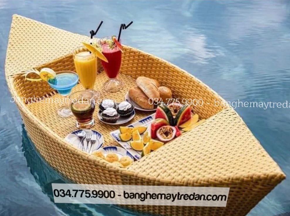 Khay nổi bể bơi hình thuyền đẹp - Mây Tre Lục Bình