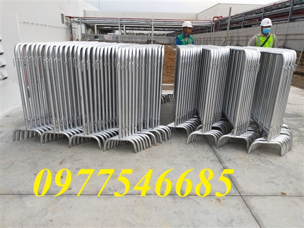 Báo giá hàng rào chắn di động mới nhất 2023