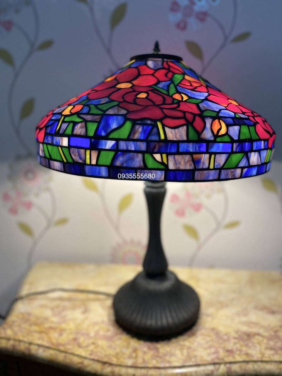 Giao lưu em đèn bàn tiffany hàng thửa mỹ