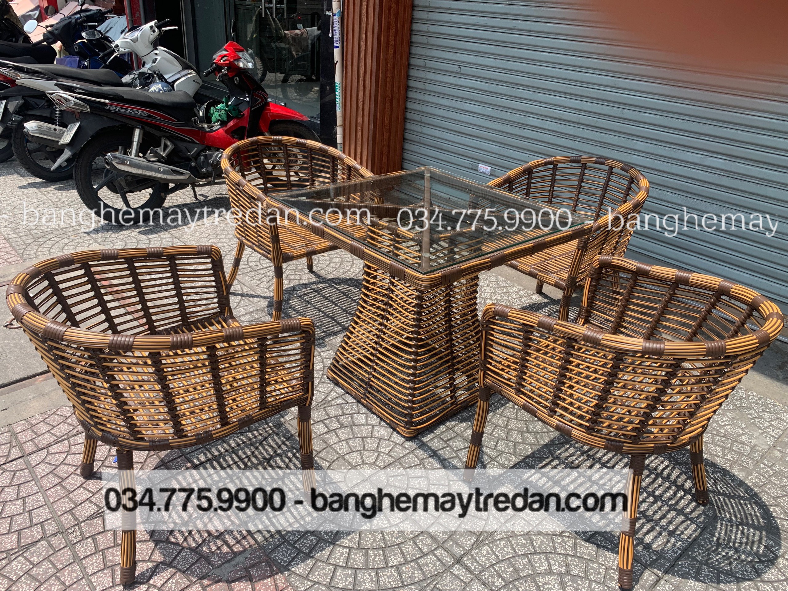 Bàn ghế mây nhựa màu nâu vàng - Bàn ghế mây tre đan