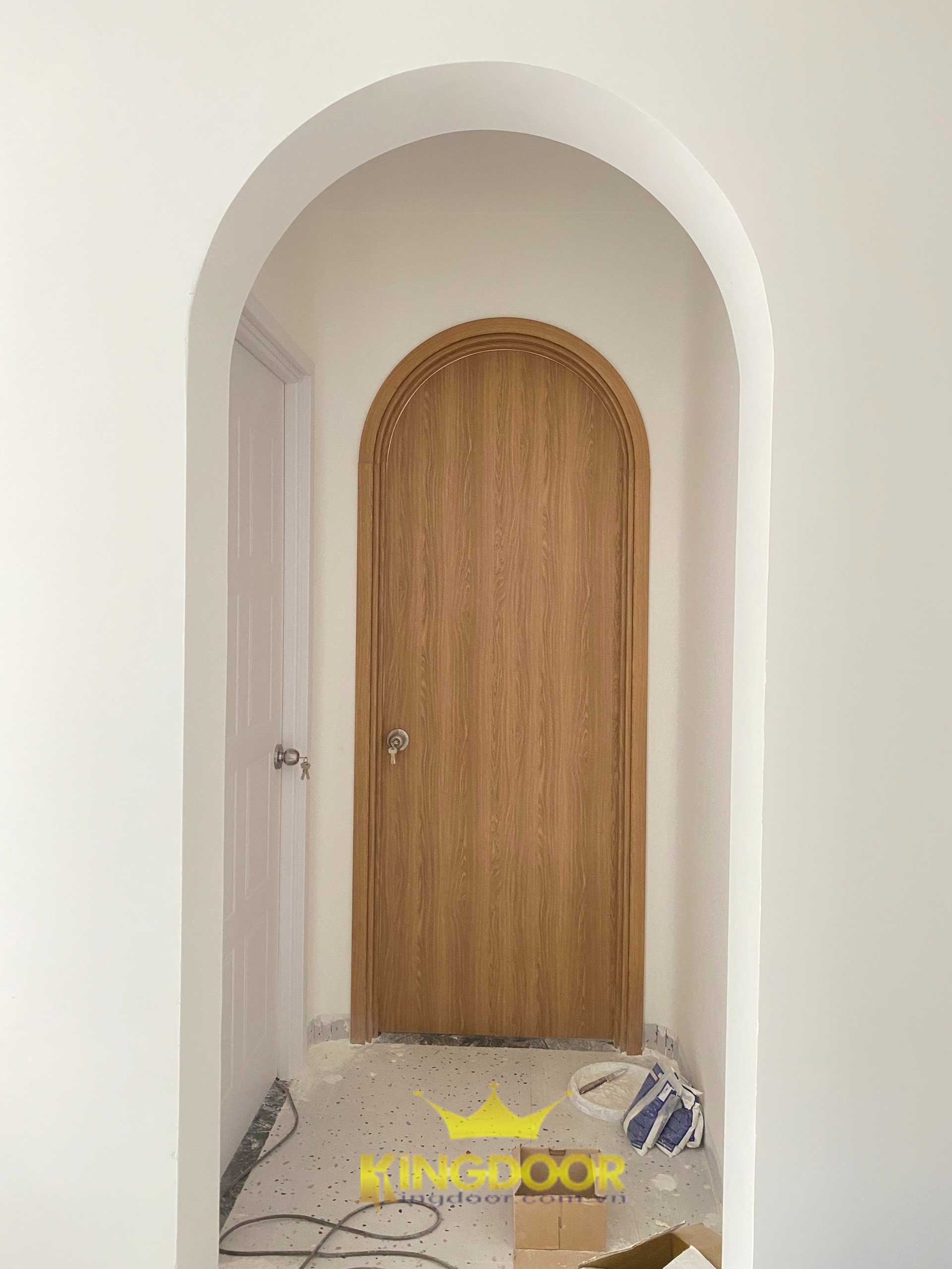 CỬA VÒM NHỰA COMPOSITE TẠI PHAN THIẾT - MẪU CỬA HIỆN ĐẠI