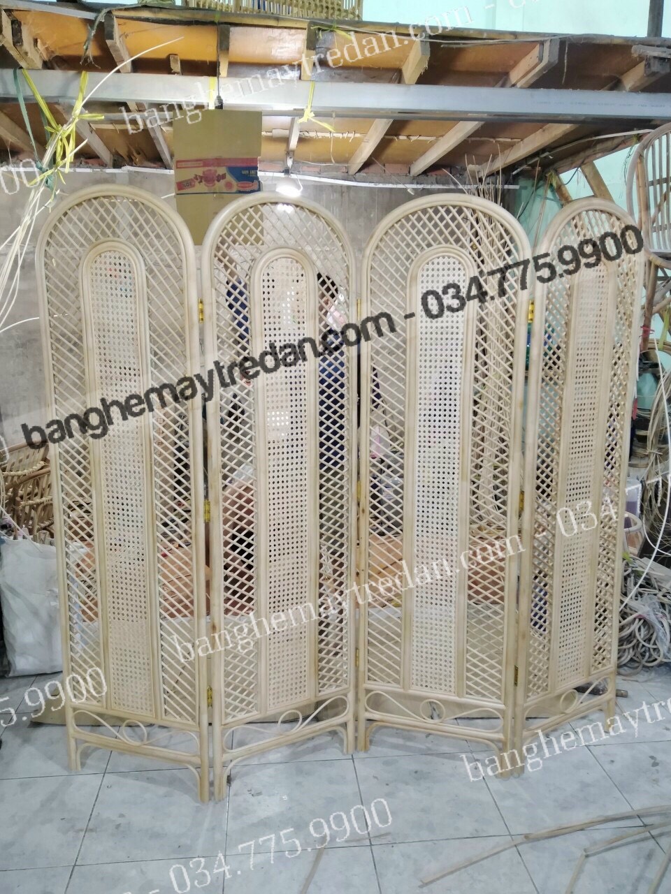 Vách ngăn phòng trang trí bằng mây tre đan