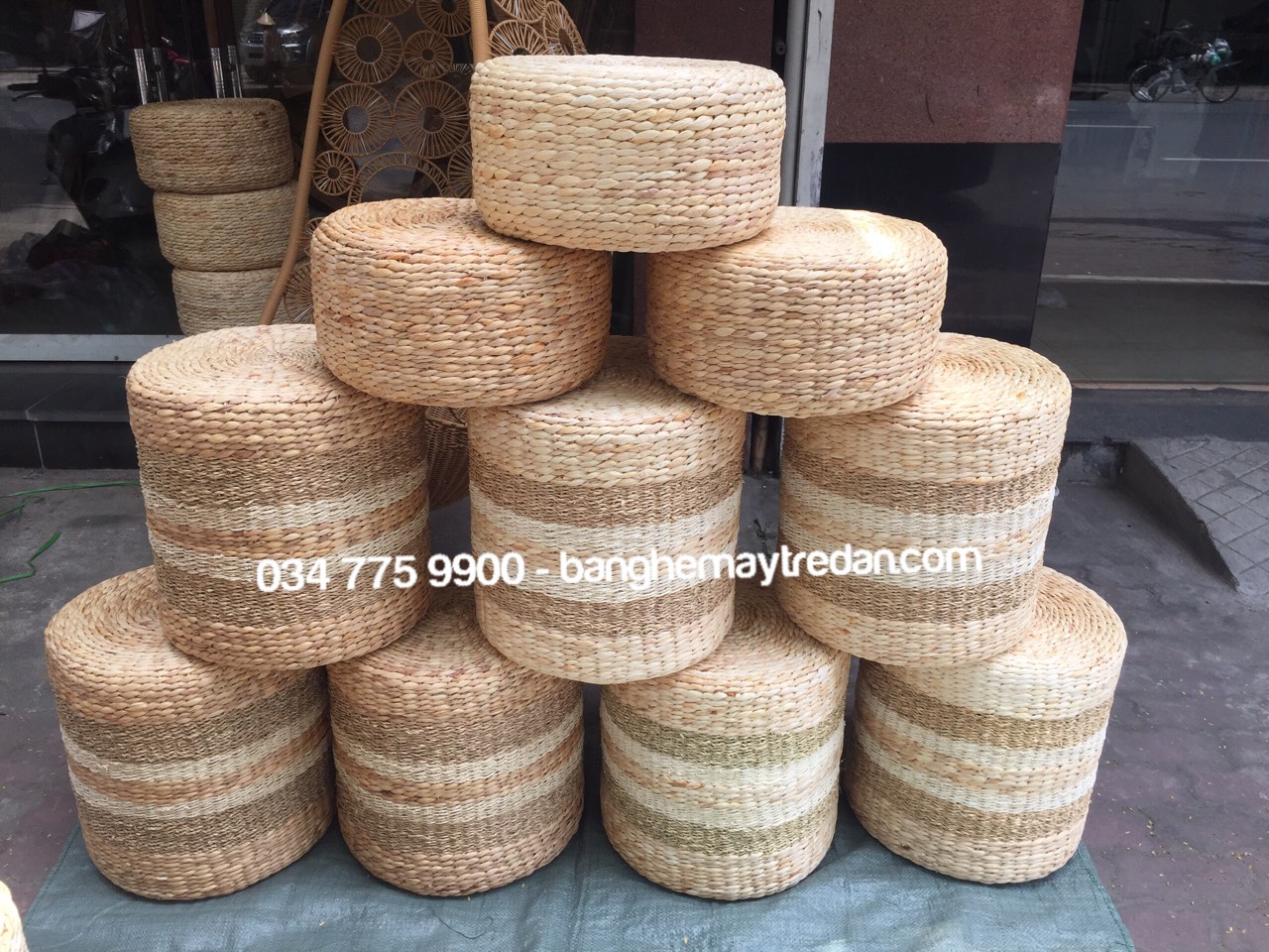 Ghế đôn lục bình tròn tiện lợi - Bàn ghế mây tre đan