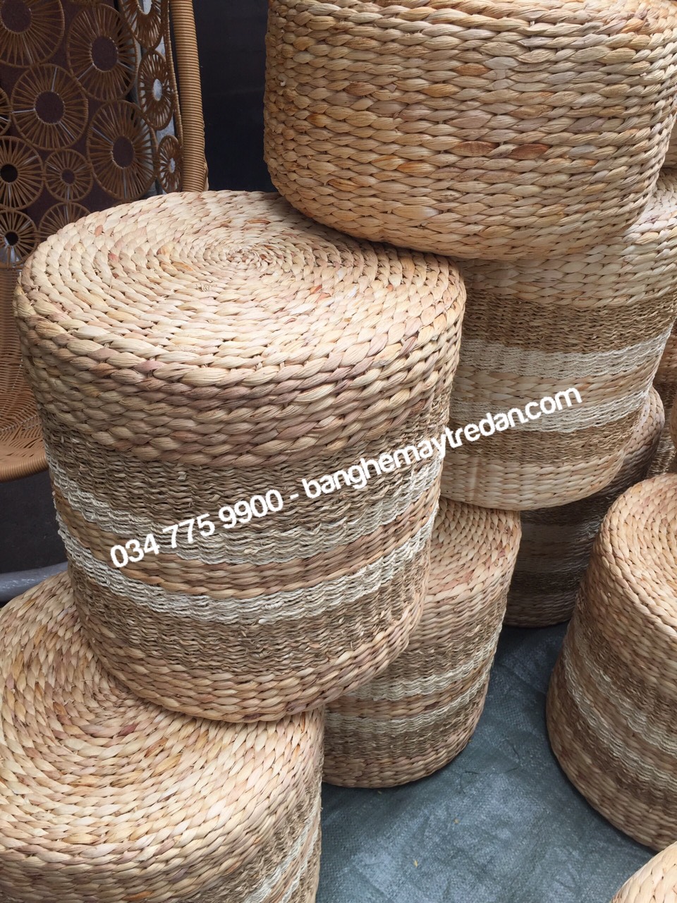 Ghế đôn lục bình tròn tiện lợi - Bàn ghế mây tre đan