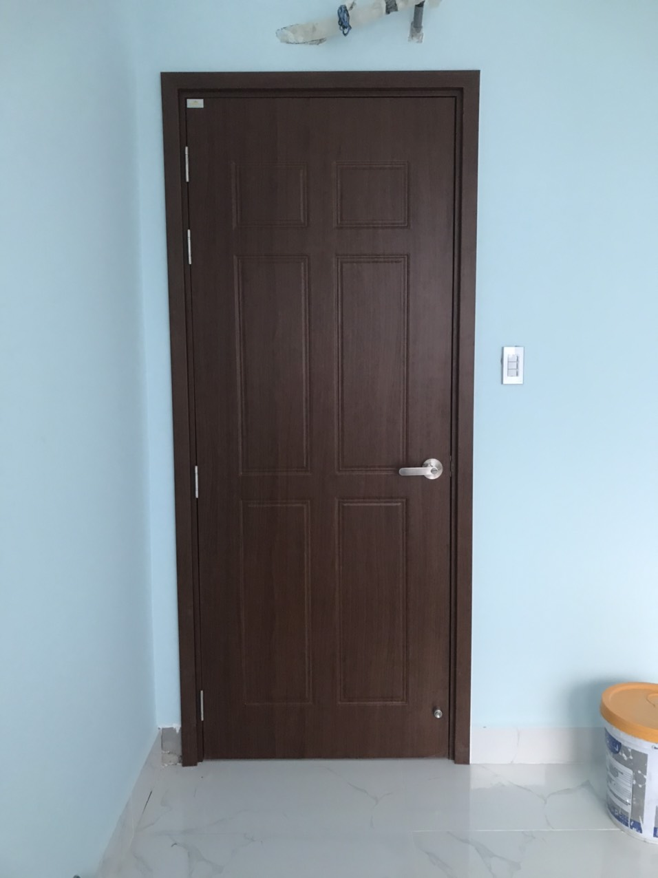 Cửa nhựa composite tại bến tre  xem báo giá chi tiết