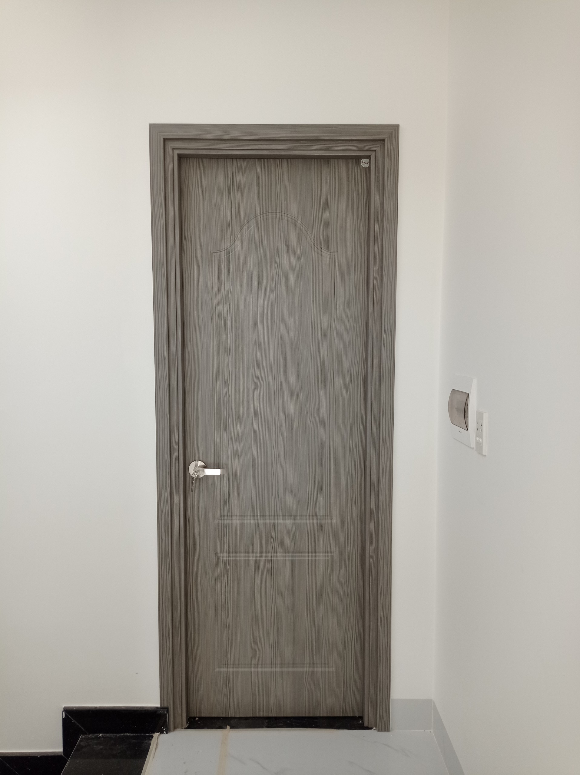 Cửa nhựa composite tại bến tre  xem báo giá chi tiết