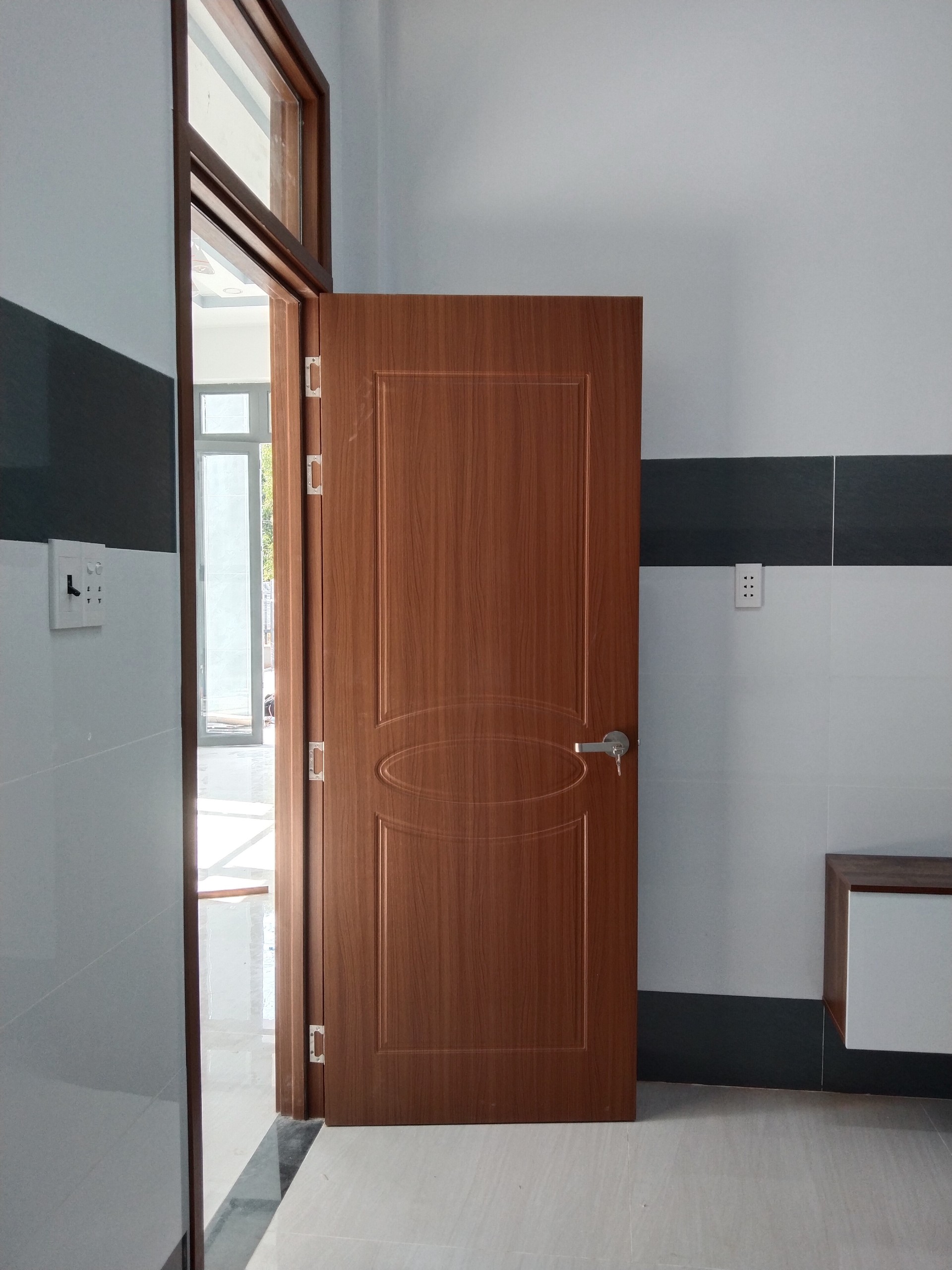 BÁO GIÁ CỬA NHỰA COMPOSITE TẠI LONG AN GIÁ ƯU ĐÃI