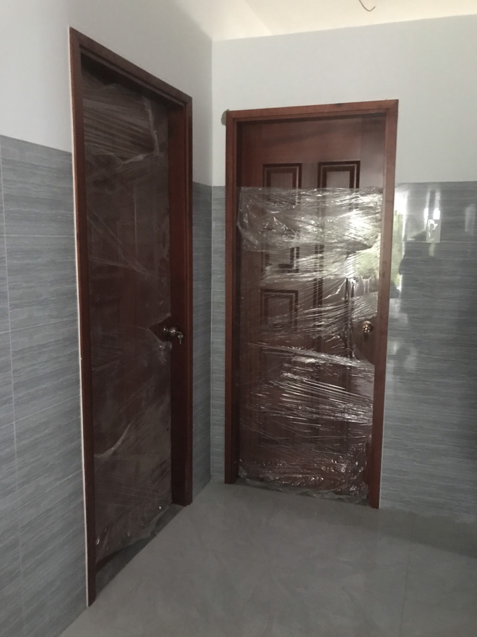 BÁO GIÁ CỬA GỖ CÔNG NGHIỆP GIÁ RẺ ƯU ĐÃI MỚI NHẤT