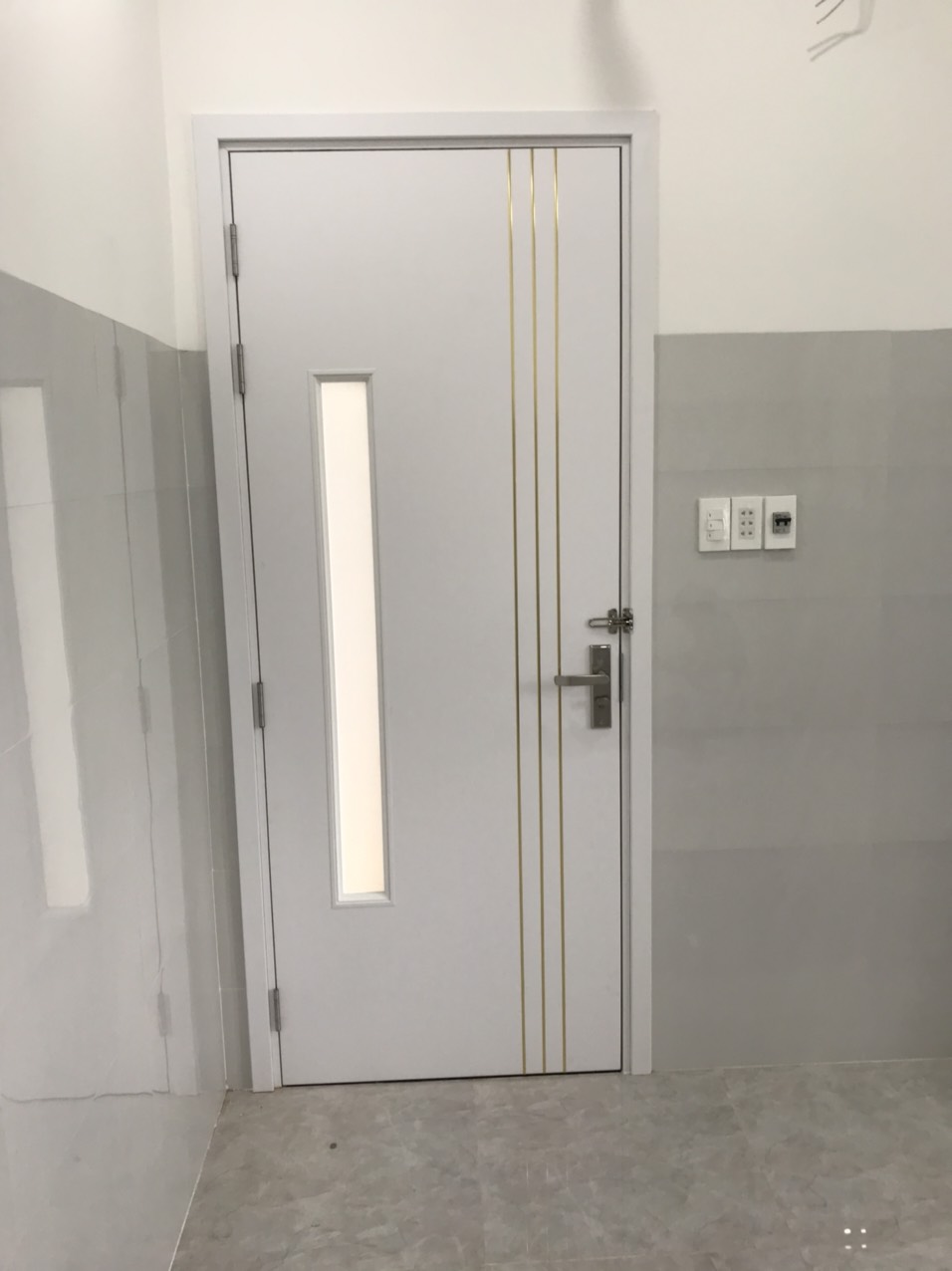 CỬA NHỰA COMPOSITE TẠI VŨNG TÀU GIÁ BAO NHIÊU ?