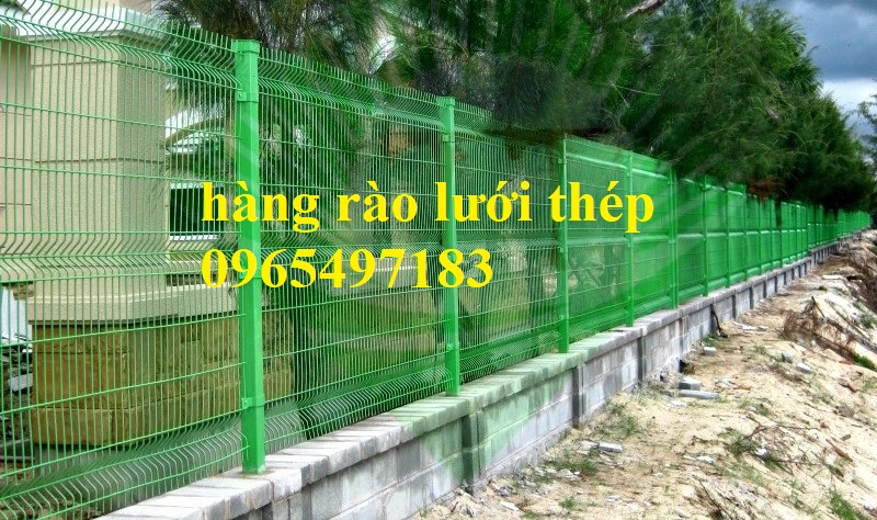Lưới hàng rào chấn sóng trên thân sản xuất theo kích thước yêu cầu
