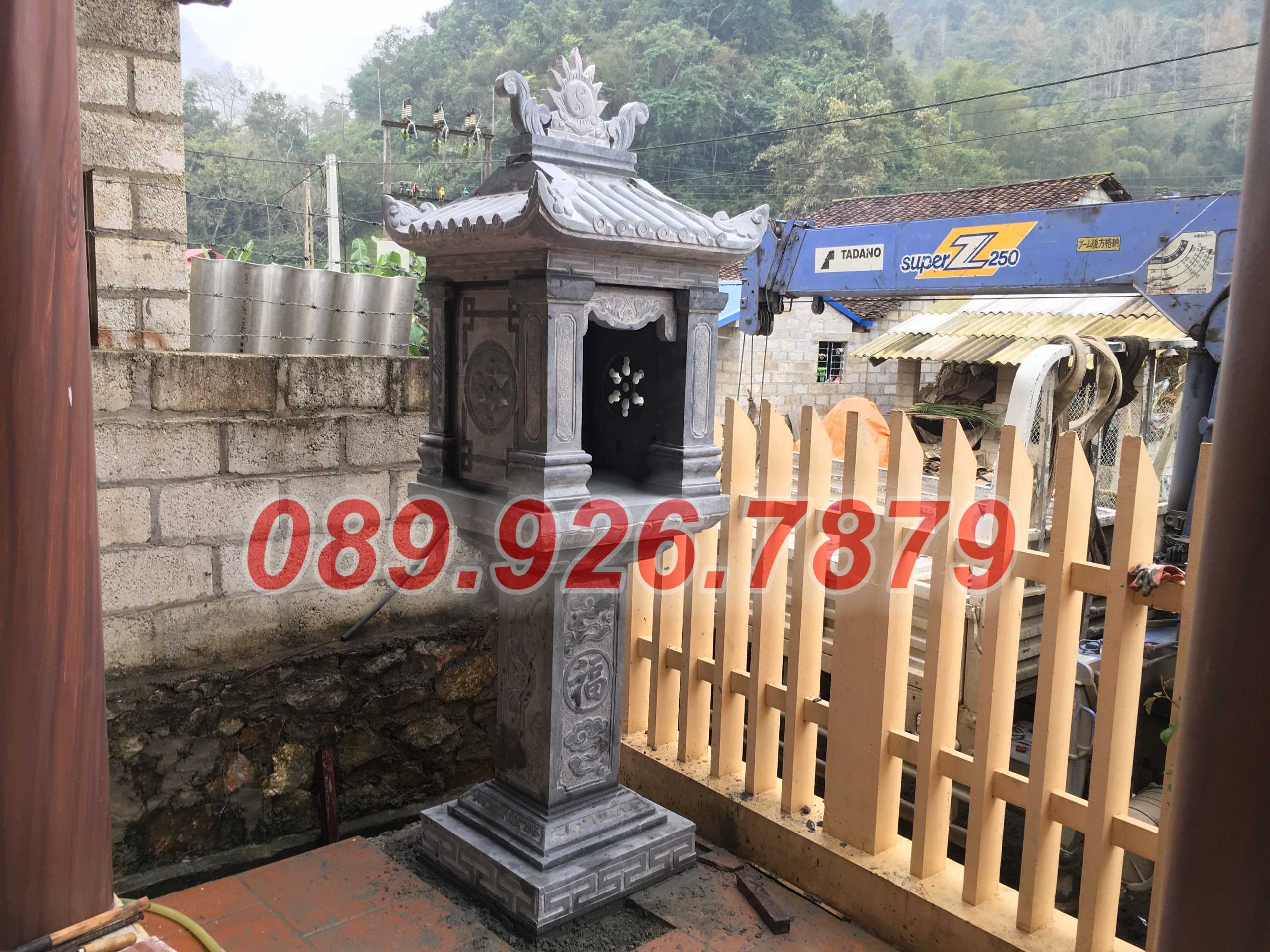 miếu thờ đá - Mẫu miếu thờ bằng đá, để tro cốt, có mái