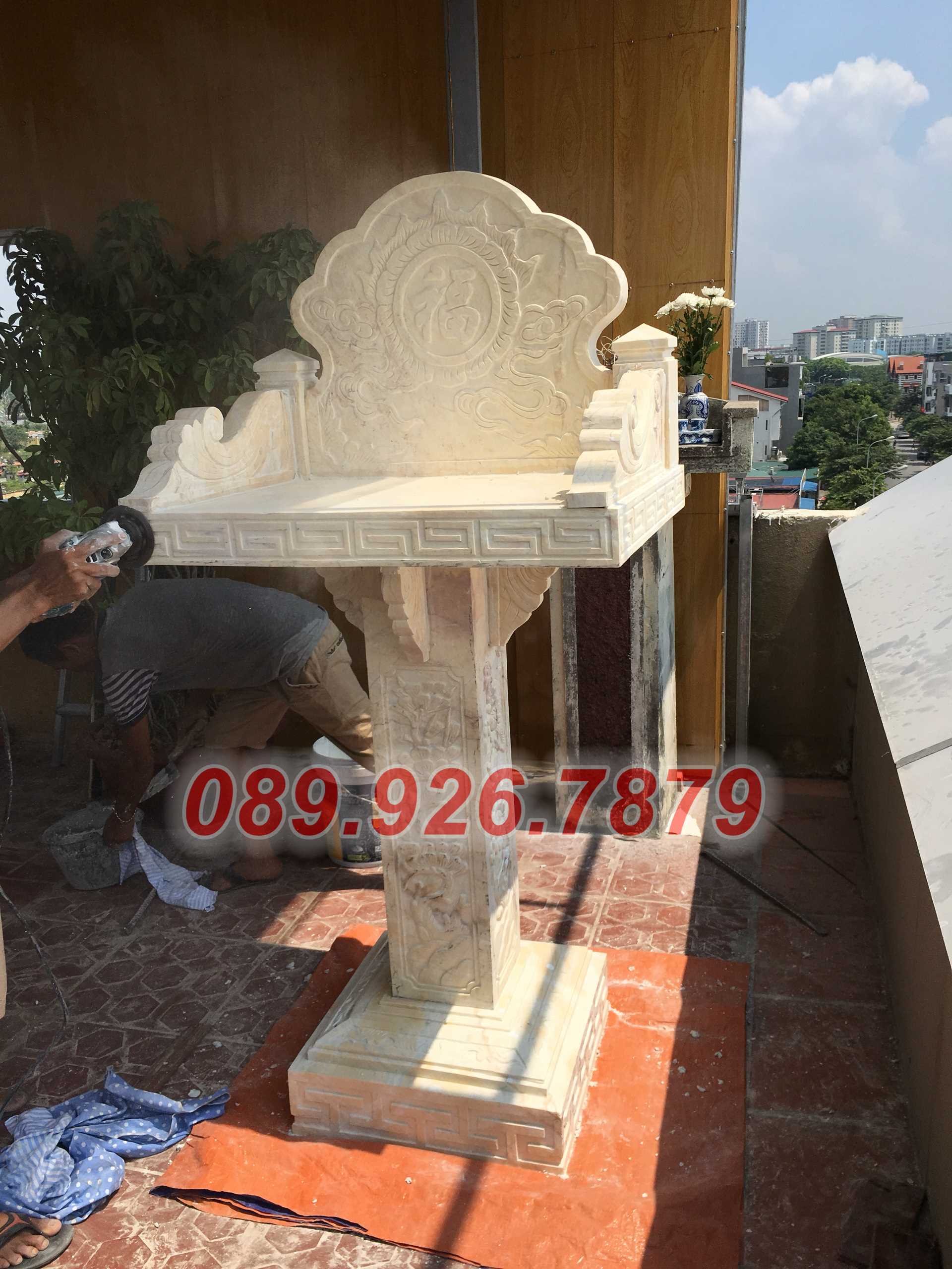 miếu thờ đá - Mẫu miếu thờ bằng đá, để tro cốt, có mái