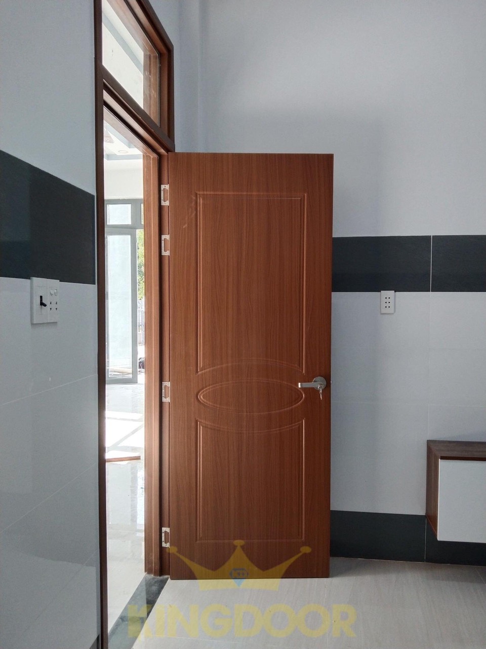 Cửa nhựa Composite chạy CNC Cao cấp   mẫu cửa đẹp