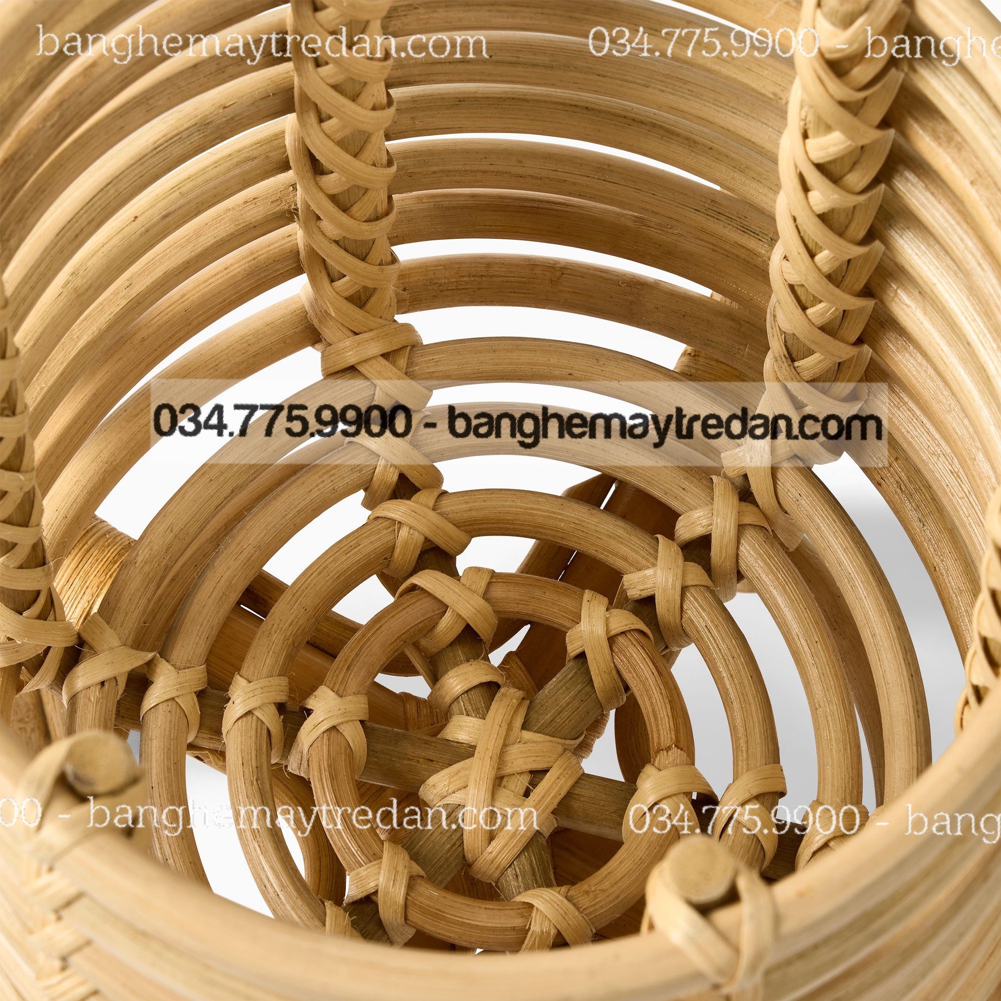 Giỏ đỡ chậu cây mây tre trang trí phòng khách