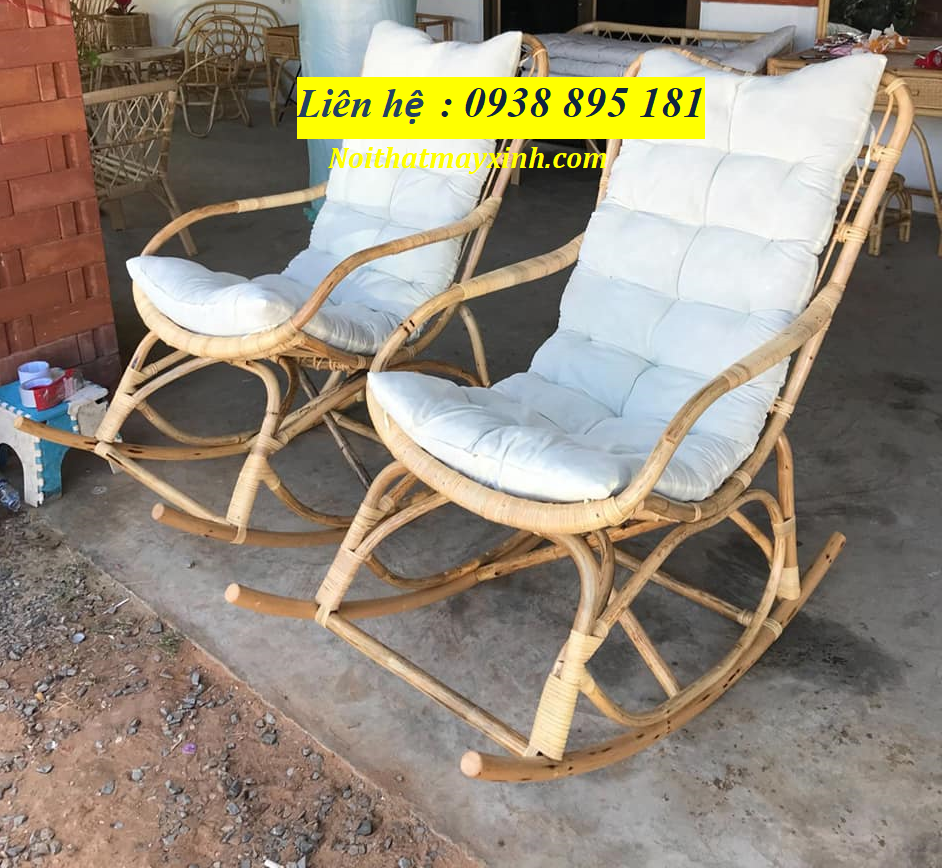 ghế bập bênh cho người già chất liệu mây đan