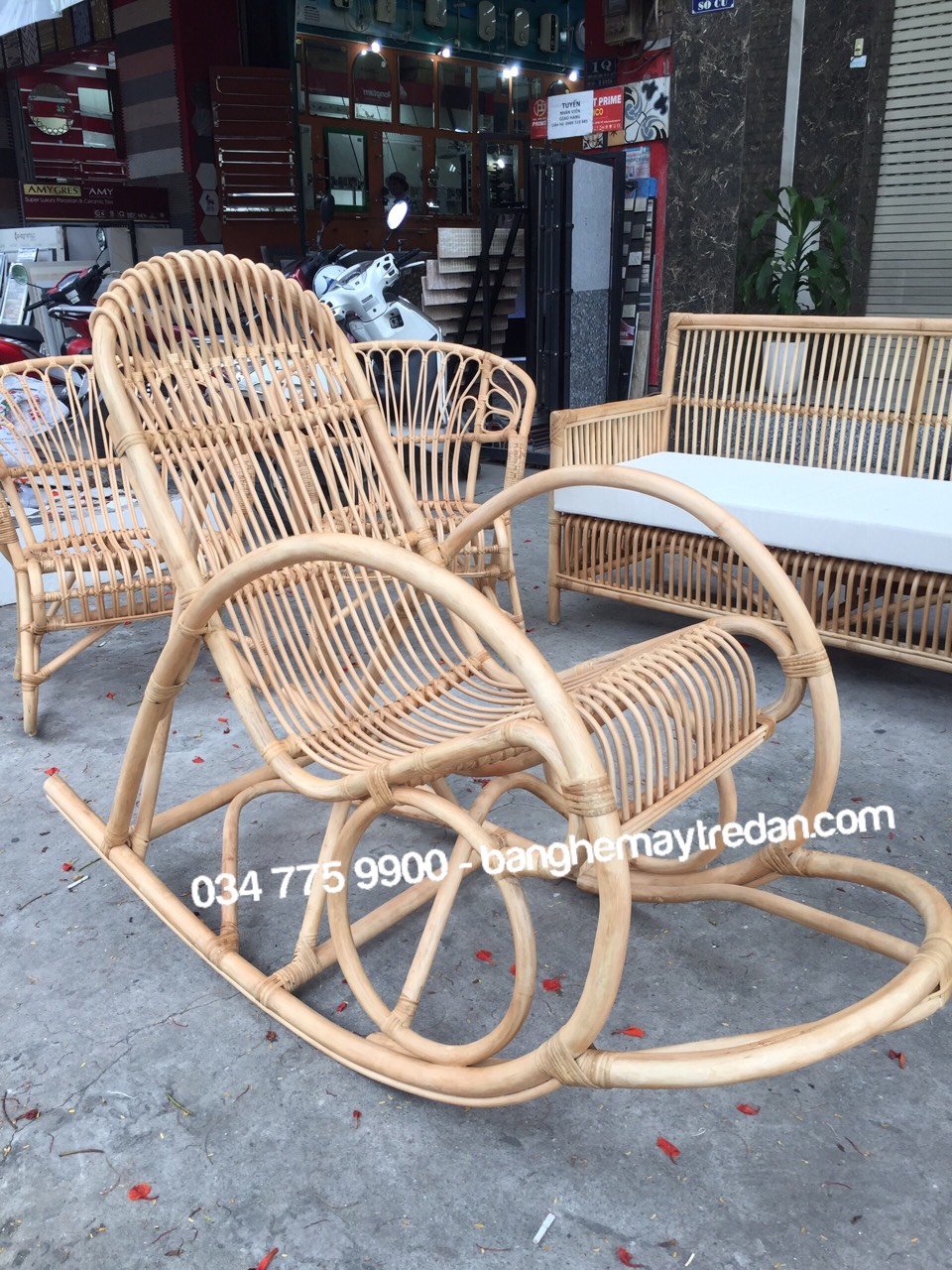 Ghế mây bập bênh để phòng ngủ - Bàn ghế mây tre đan