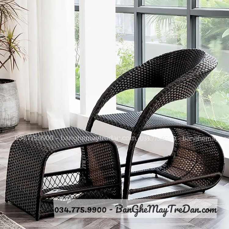 Ghế thư giãn đọc sách có đôn gác chân để phòng ngủ