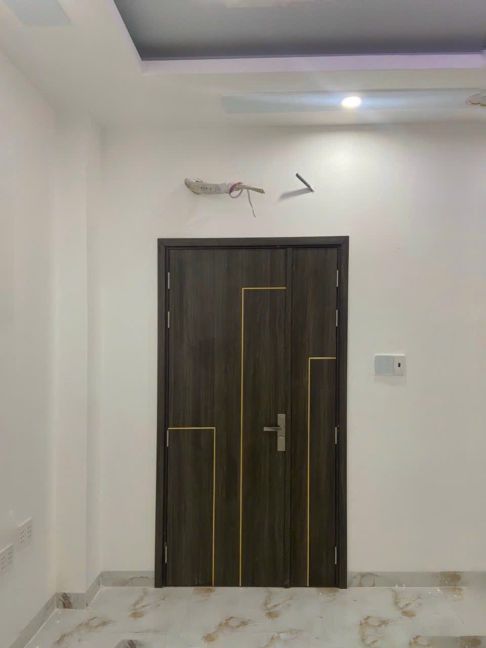 Đặc điểm nổi bật của dòng cửa gỗ công nghiệp MDF Laminate