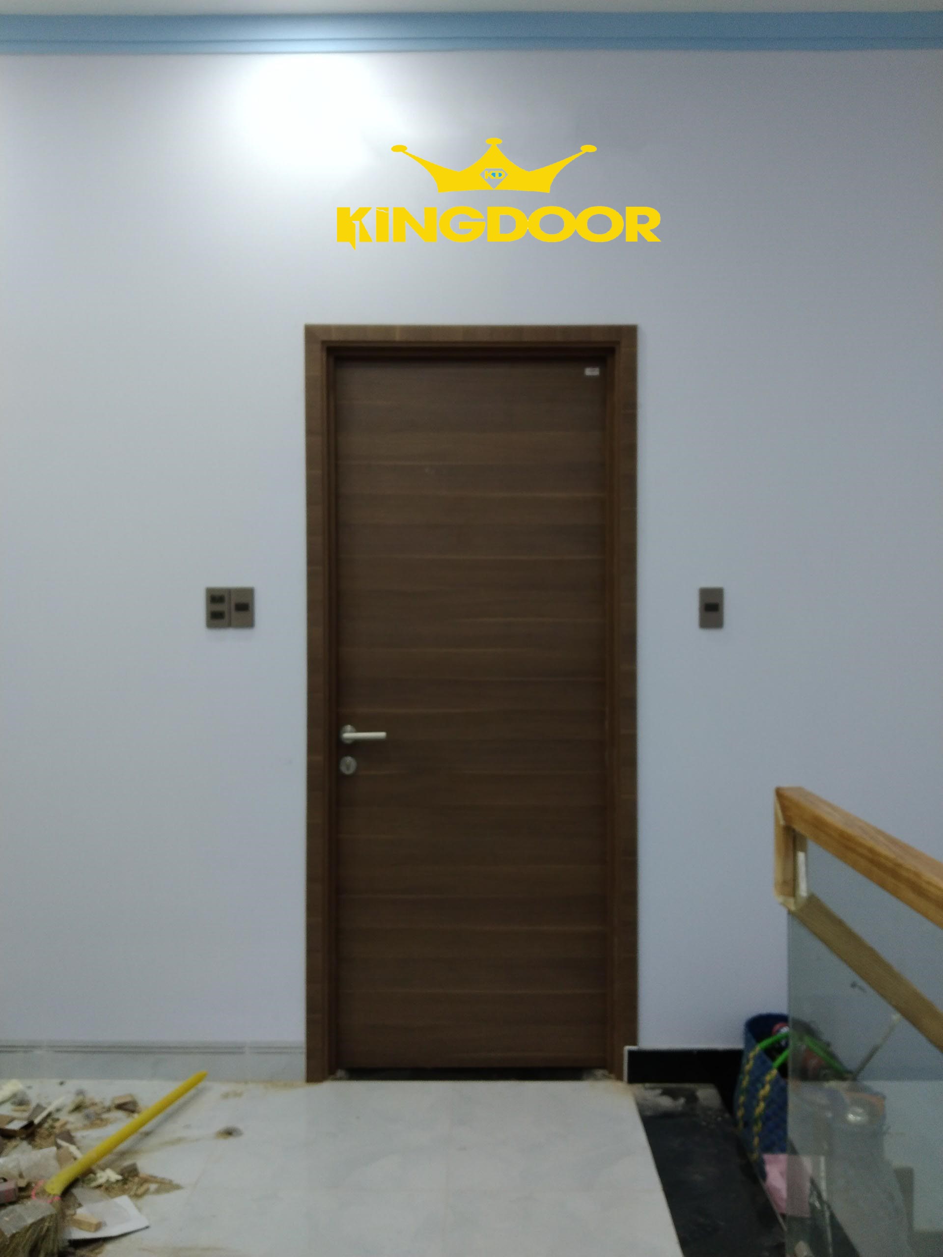 Gía cửa gỗ công nghiệp MDF Laminate tại quận 9