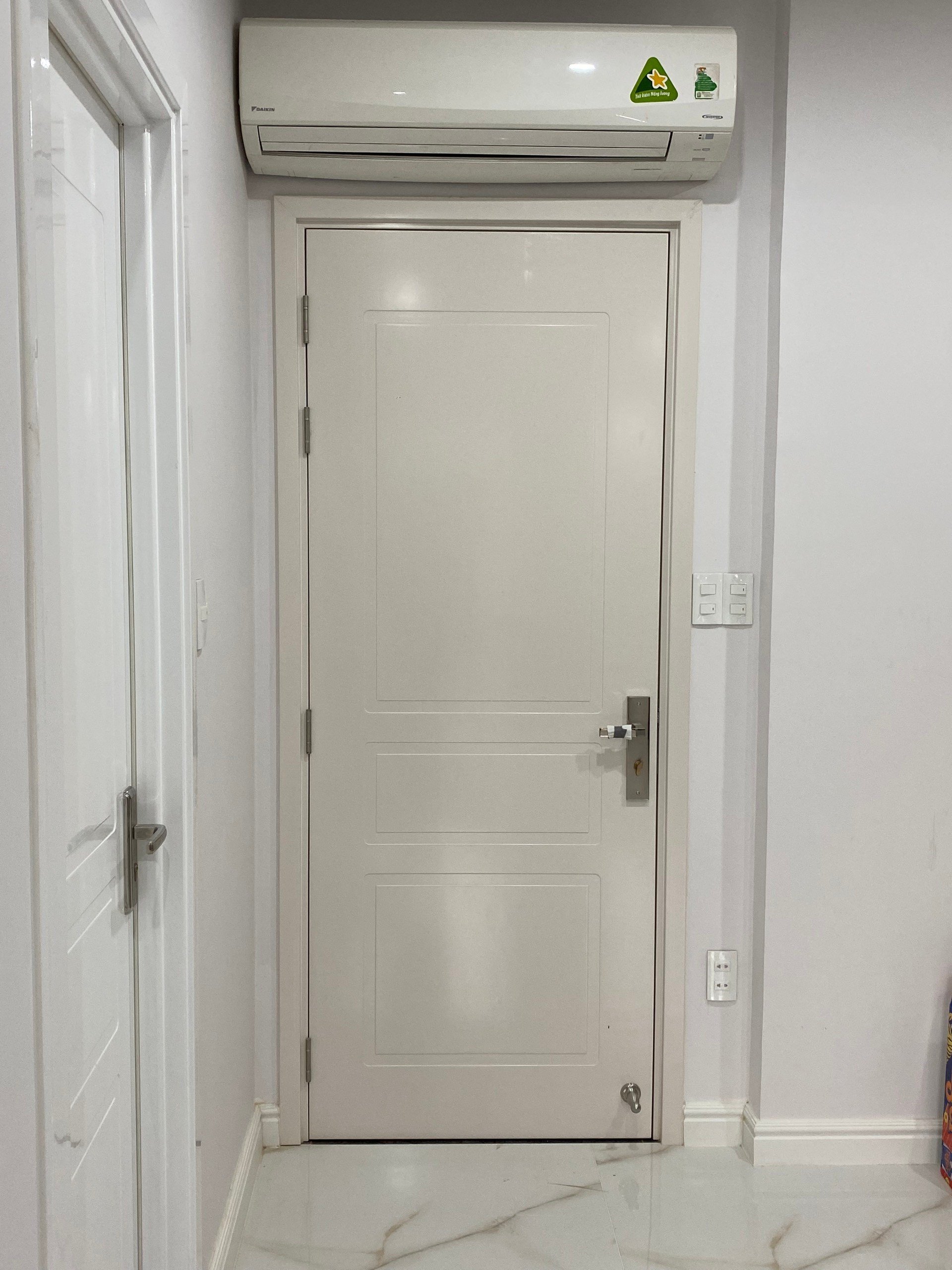 top mẫu cửa ,mới nhất 2023 cửa nhựa composite