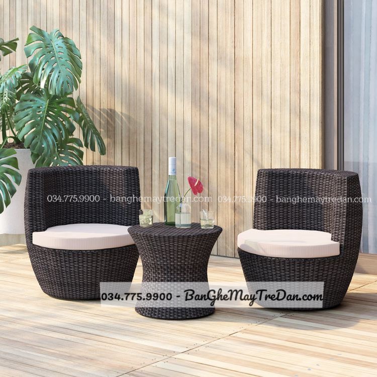 Các mẫu bàn ghế sân vườn đang thịnh hành