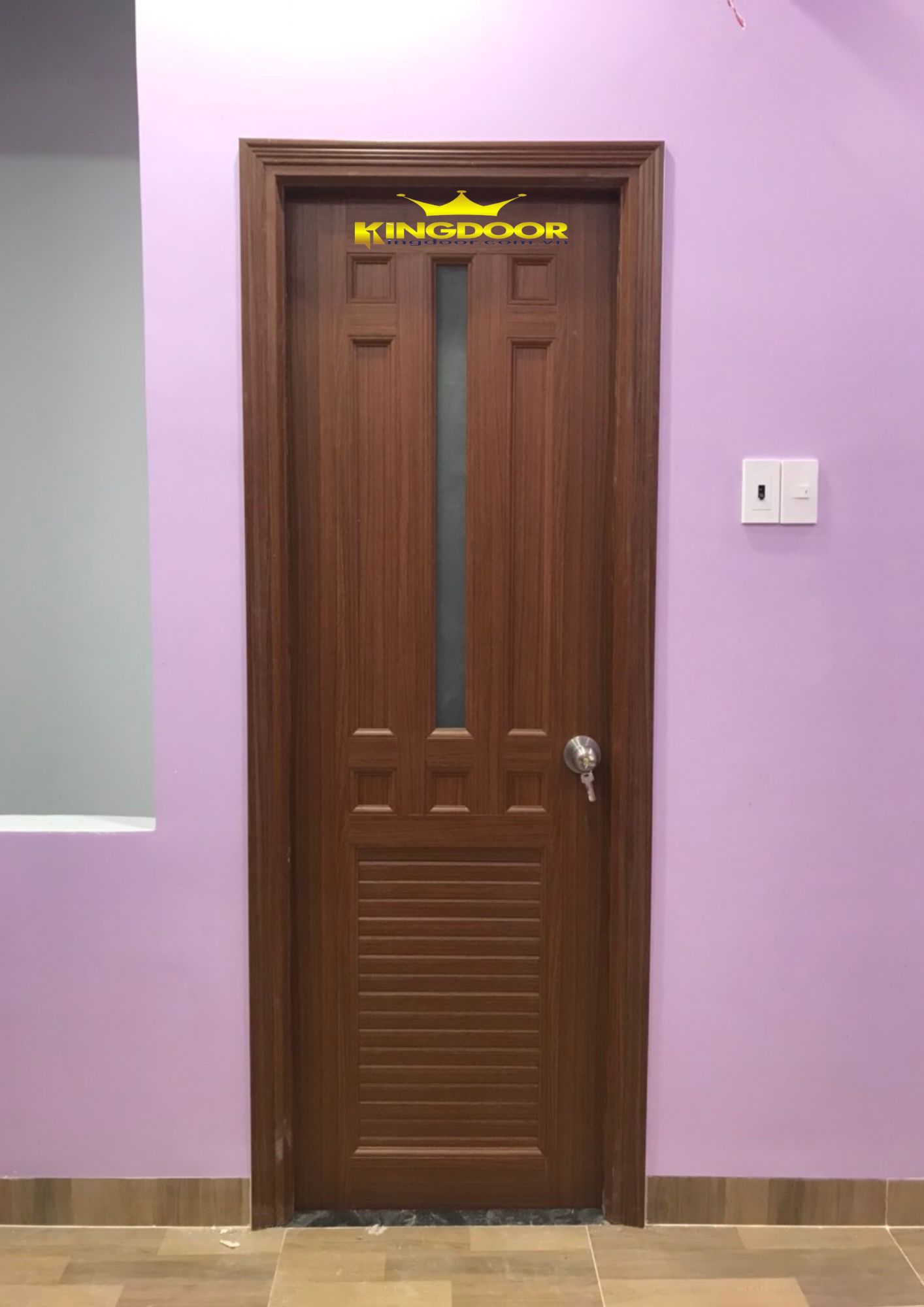 Giá cửa nhựa giả gỗ có ô kính  cửa composite, abs hàn quốc, đài loan
