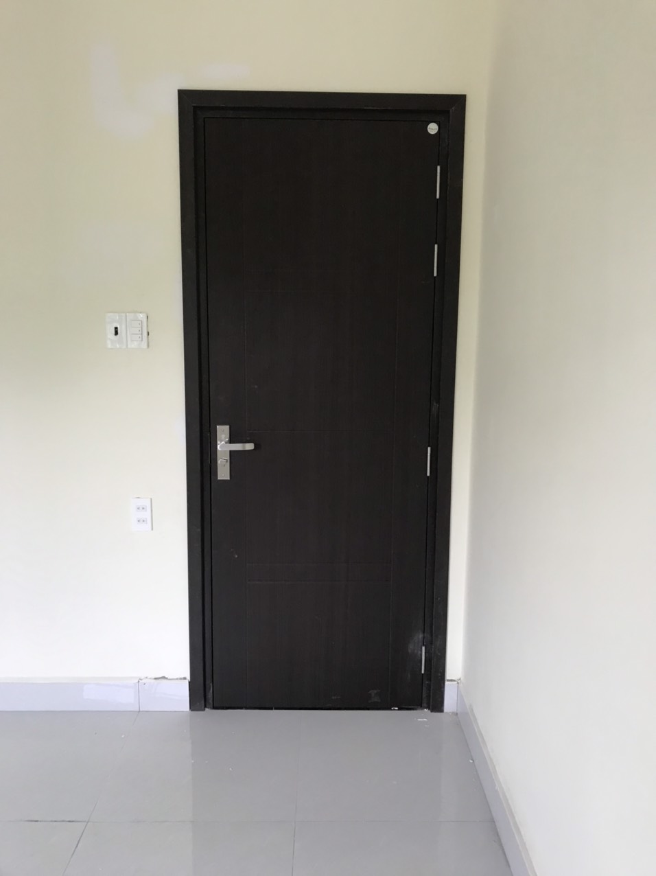 Những ưu điểm vượt trội của dòng cửa nhựa Composite tại Đà Lạt