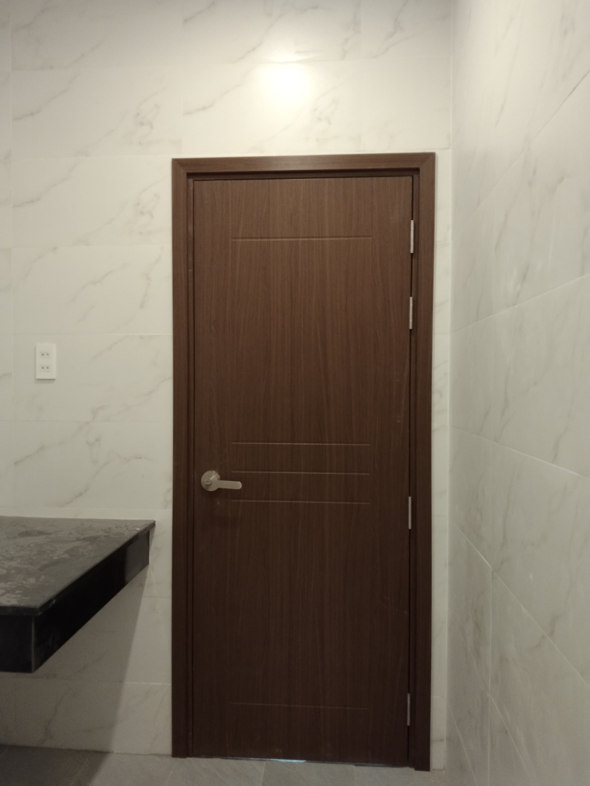 Những ưu điểm vượt trội của dòng cửa nhựa Composite tại Đà Lạt