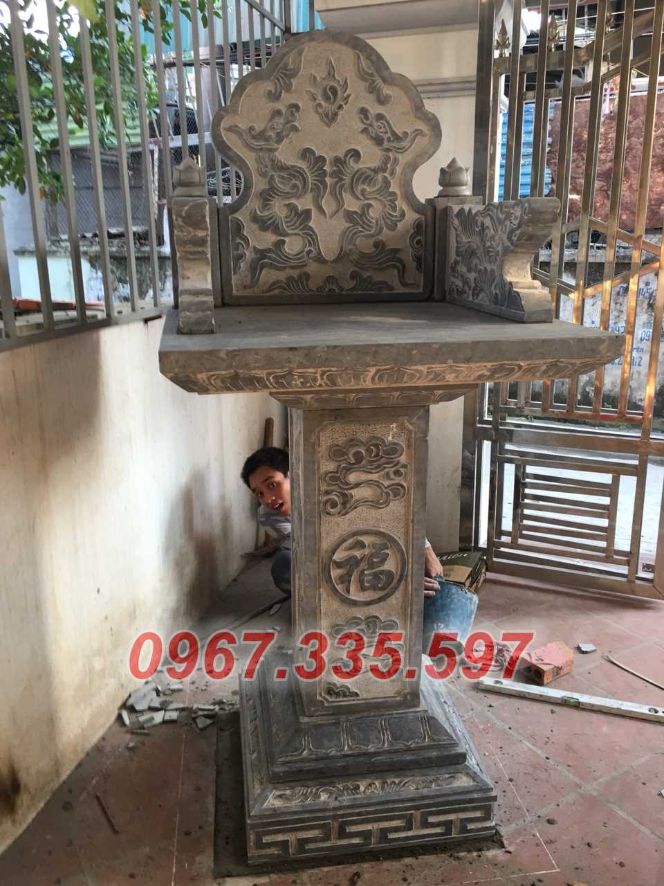 Cây hương đá - Mẫu bàn thờ thiên ngoài trời bằng đá bán Bến Tre