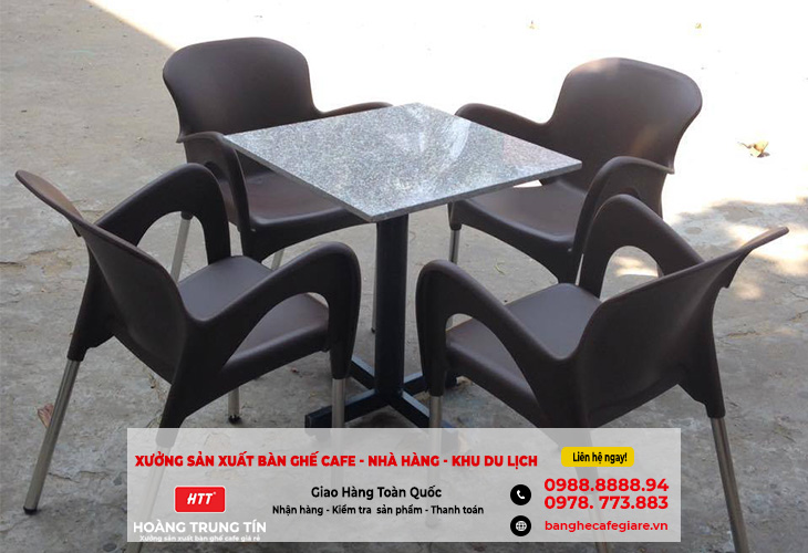 (Q12-HCM) Bàn ghế nhựa đúc cực kì chắc chắn, bền bỉ với thời gian