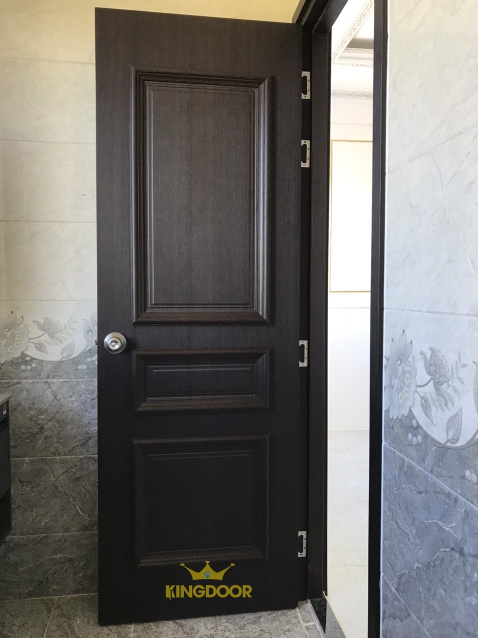 Cửa nhựa Composite tại KingDoor  Mẫu cửa đẹp