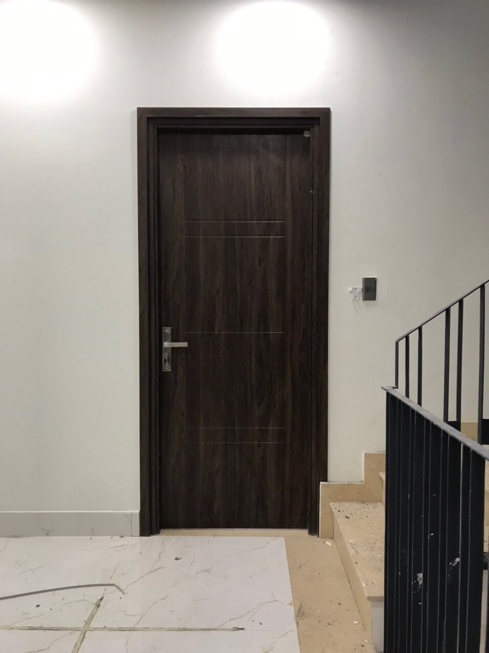 Mẫu cửa phòng ngủ Composite cao cấp tại KingDoor