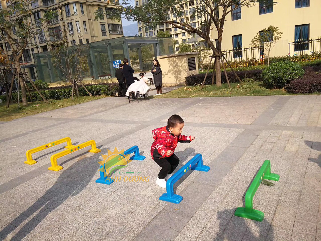 Đồ chơi vận động trong nhà và ngoài trời cho bé mầm non giá SỐC